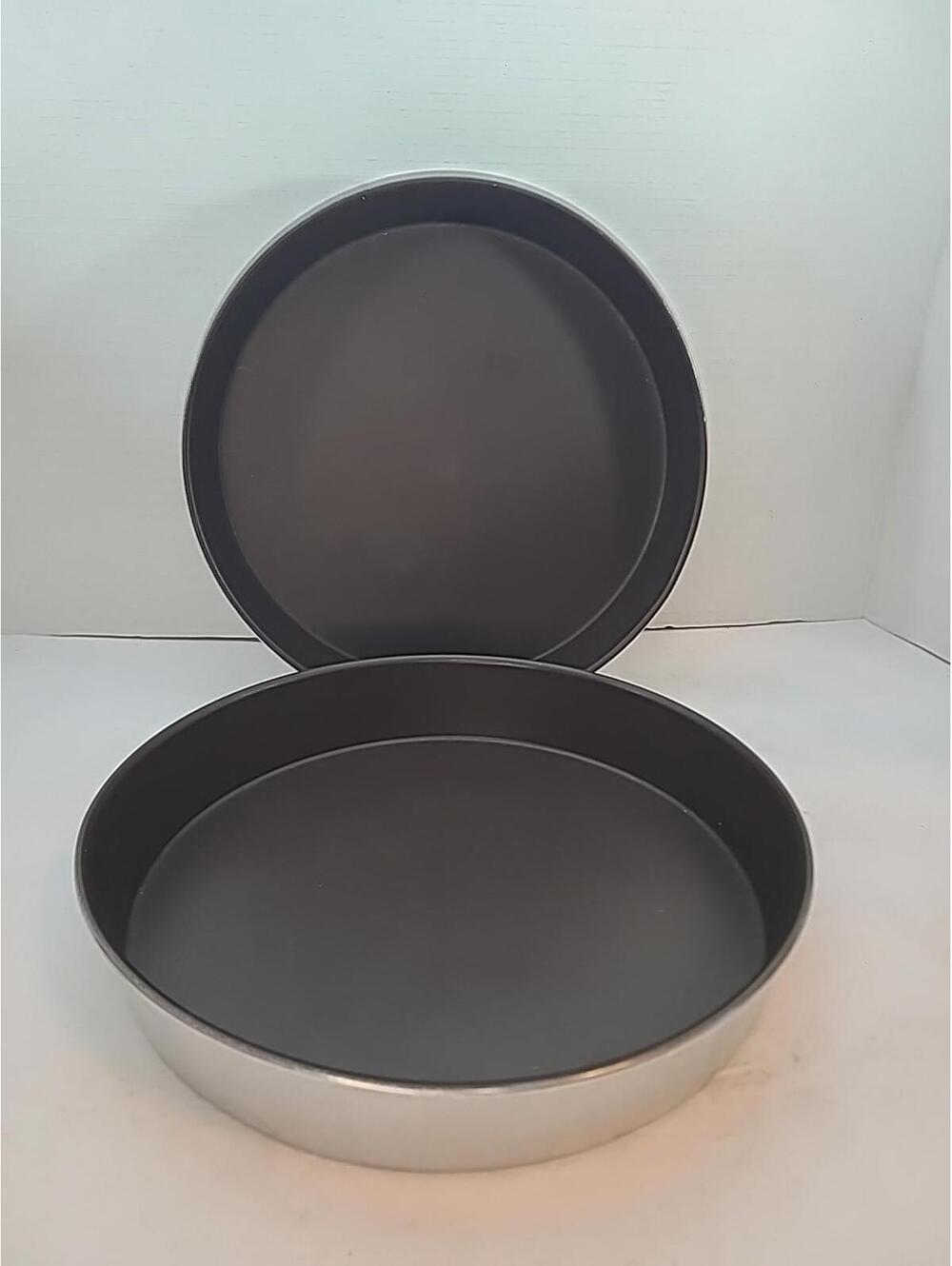West Bend Lot Of 2 Vintage Coated Round  Cake Pans  9" x 1.5" - Heavy Duty #7849